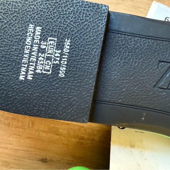 Zara Kelly Green Braided Flat Slides Sandals Euro 38 NWT Women - Picture 9 of 9